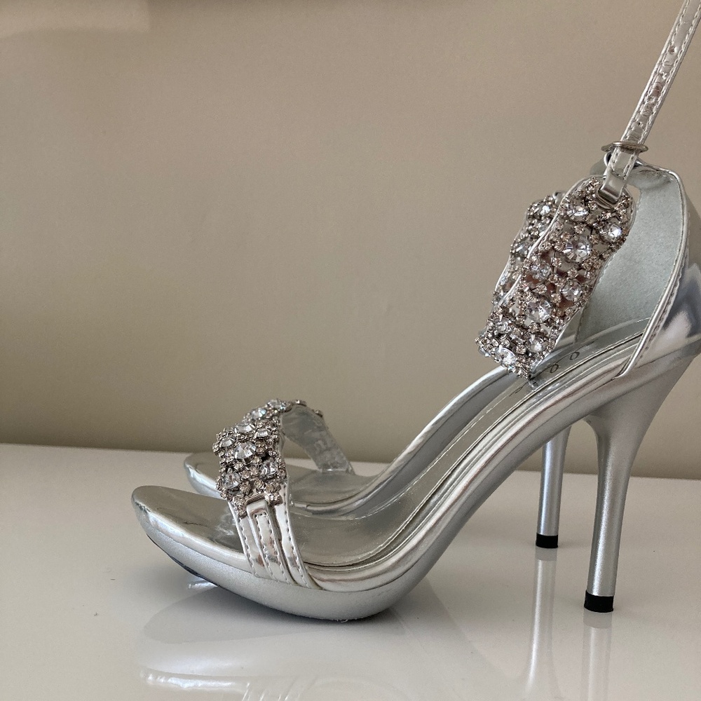 Ellie dressy sandals